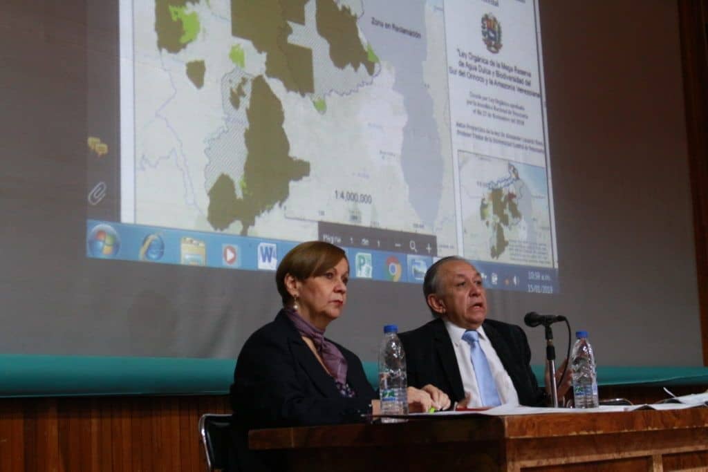 Iglesia: Casi 40 etnias indígenas venezolanas se ven afectadas por la minería