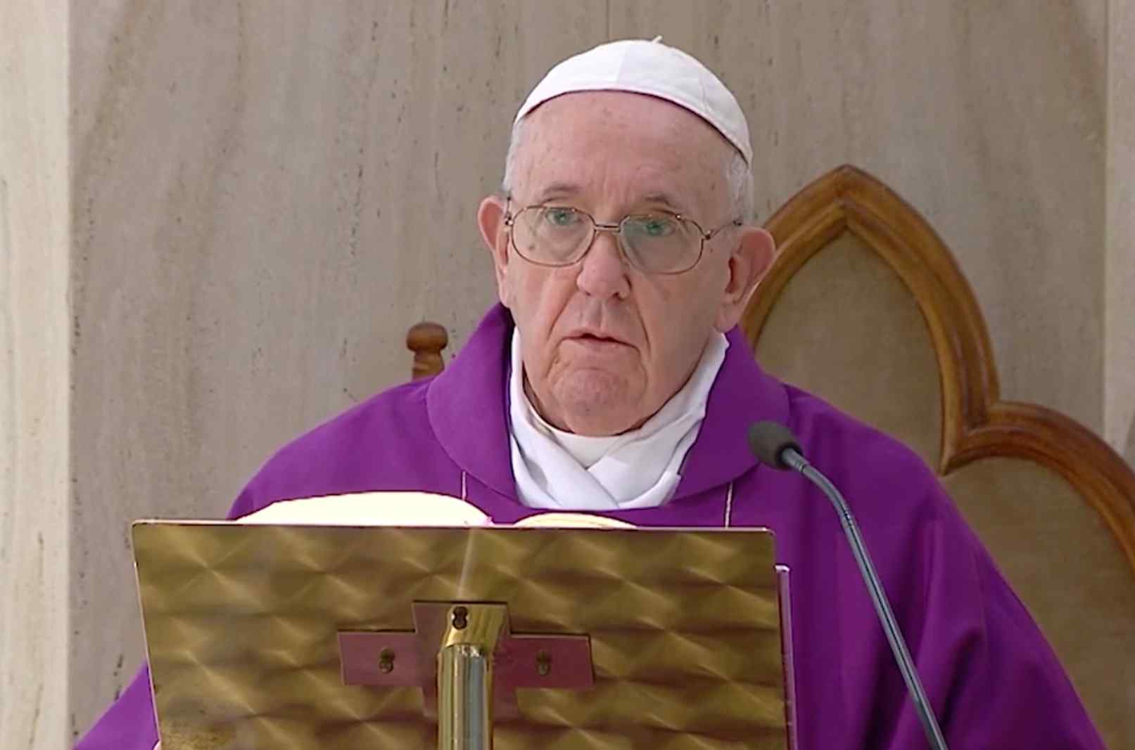 Papa: “Cuando Jesús dice 'a los pobres siempre los tenéis con vosotros', quiere decir 'Yo estoy siempre con vosotros en ellos'.