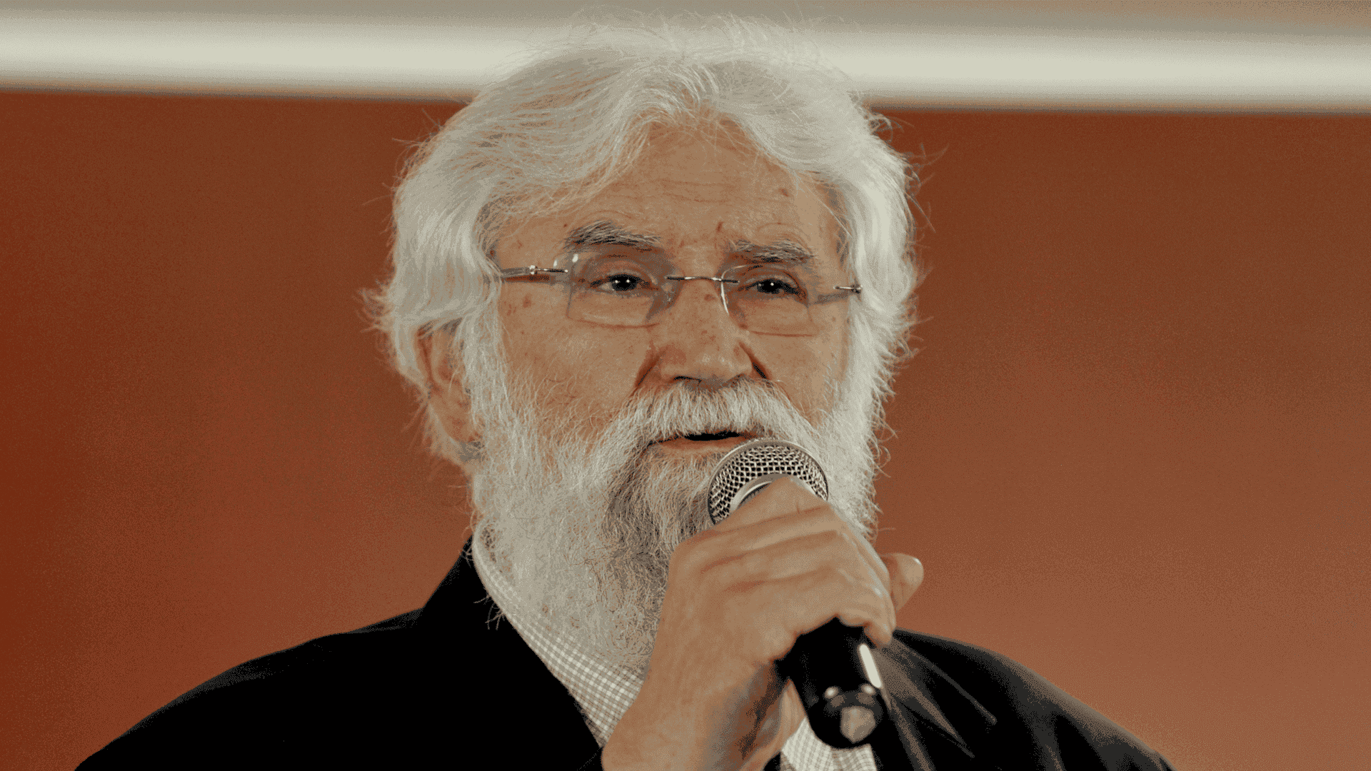 En tiempos de covid: el cuidado necesario y la hermandad afectuosa. Por: Leonardo Boff