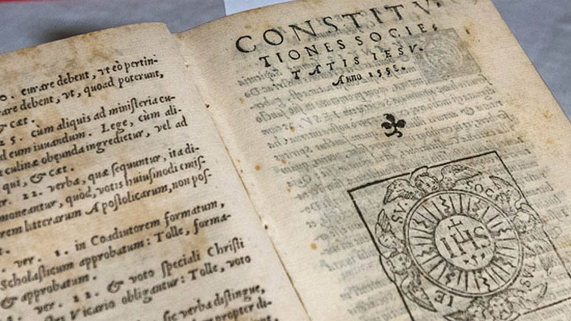 Videoconferencia desde el Archivo General de los jesuitas en Roma