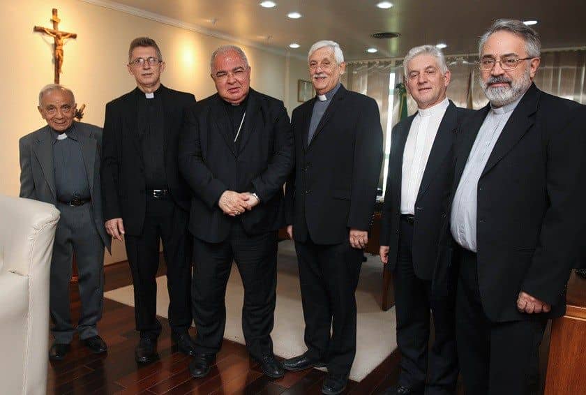 El P. Arturo Sosa se encuentra con jesuitas y cardenal en la ciudad de Río de Janeiro