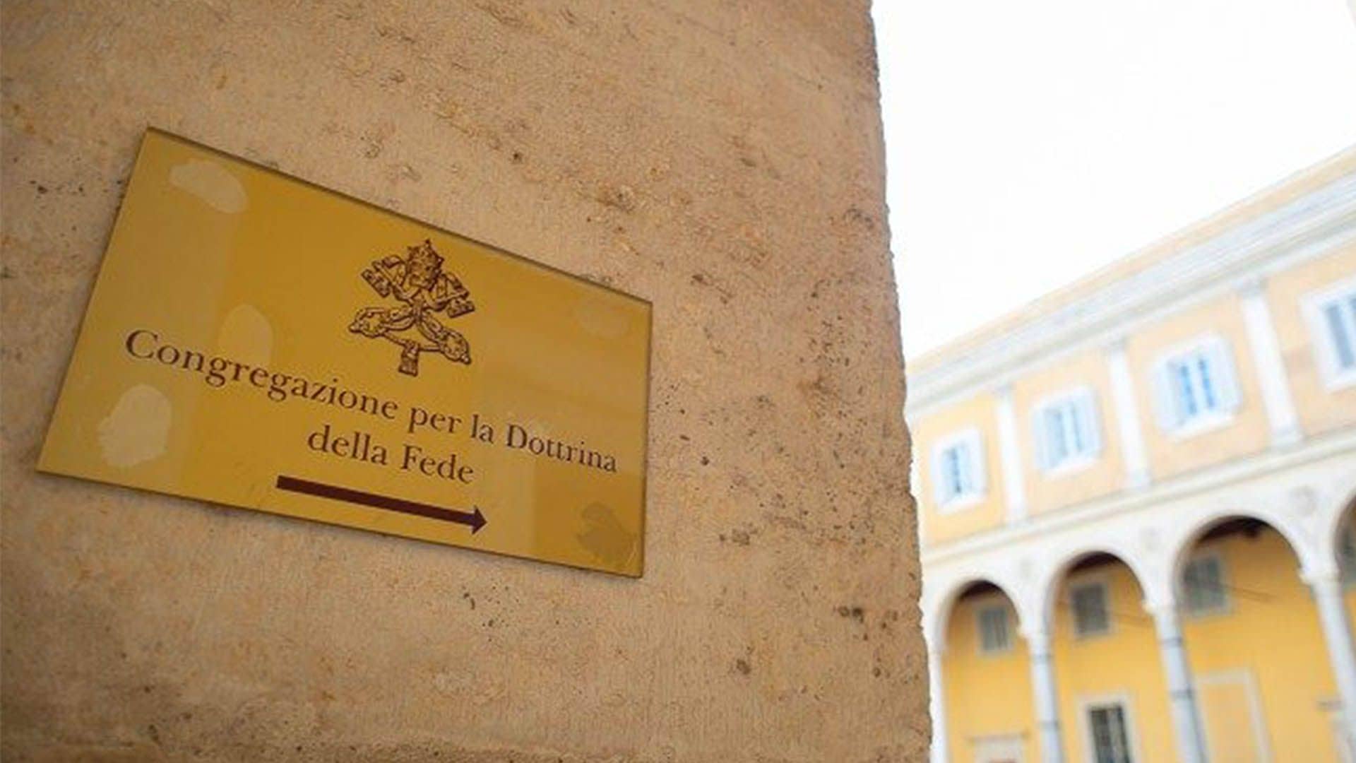 Vaticano: actualizadas las normas sobre delitos reservados