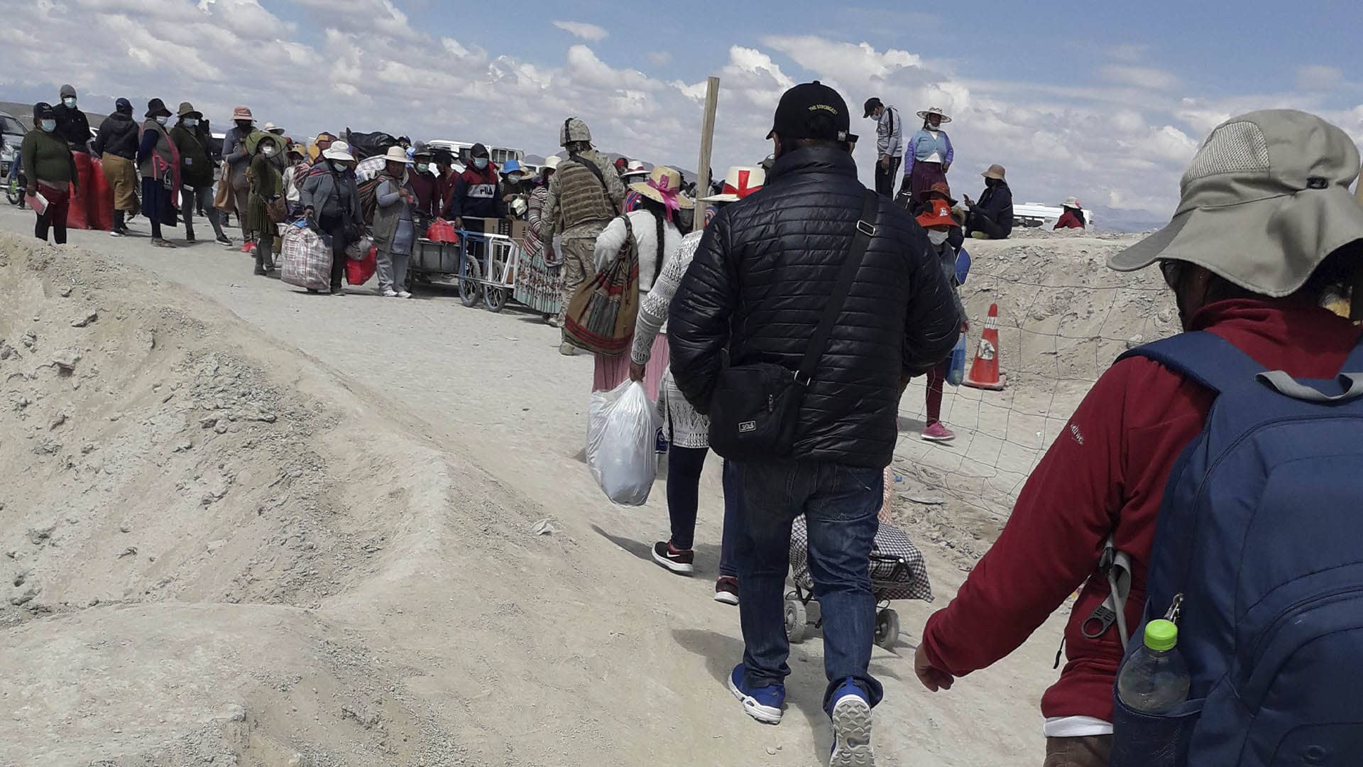 El retorno de migrantes tras días difíciles en Chile