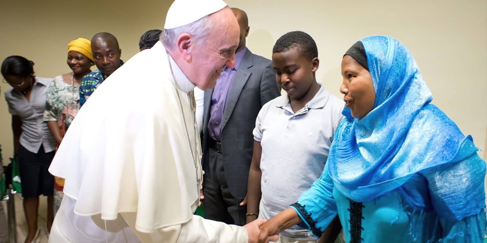 Papa Francisco. Diez años de viaje con los migrantes y refugiados