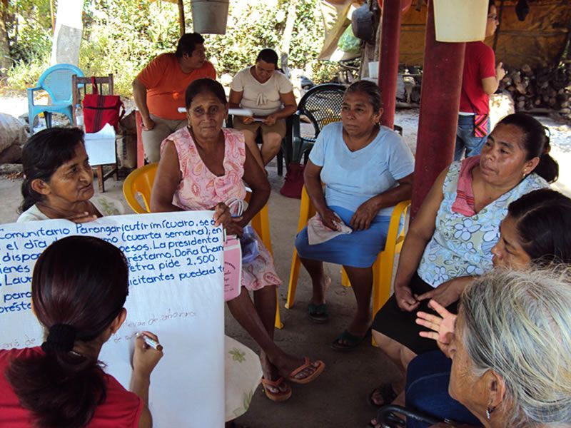 Informe sobre la salud emocional de las mujeres que se quedan en las comunidades de origen
