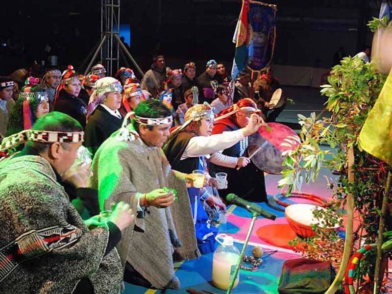 Chile: Jesuitas entregan propuestas sobre pueblo Mapuche, Pobreza multidimensional y Migrantes a candidaturas presidenciales